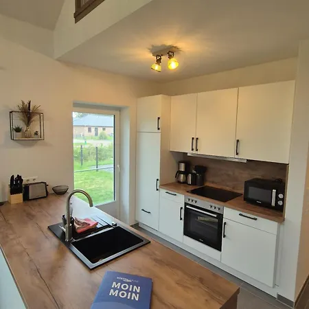 Neues Mit Riesem Garten Und Sauna Und Pool Holiday home *