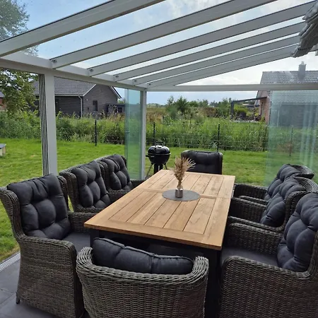 Neues Mit Riesem Garten Und Sauna Und Pool Holiday home Sehestedt (Lower-Saxony)